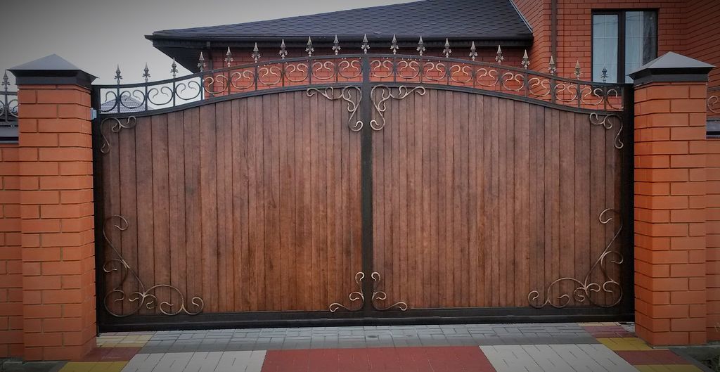 Купить простые ворота для дома: советы по выбору, установке и уходу в Северодвинске от 33191 руб | ВоротМастер-Свр
